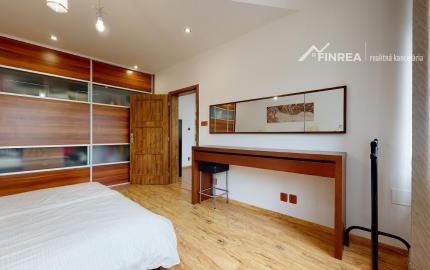 FINREA│3 izbový zariadený byt( 80m2 ) Vrútky-Centrum