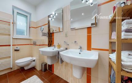 FINREA│3 izbový zariadený byt( 80m2 ) Vrútky-Centrum