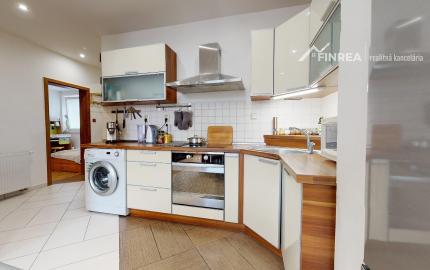 FINREA│3 izbový zariadený byt (79,5m2) Vrútky-Centrum