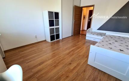 FINREA │3 izbový priestranný (84m2) byt - Bysterec