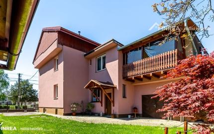 FINREA│Priestranný 7 izbový rodinný dom s 640m2 pozemkom – Strečno