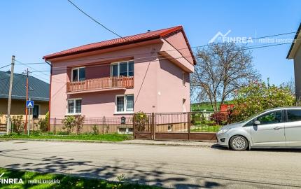 FINREA│Priestranný 7 izbový rodinný dom s 640m2 pozemkom – Strečno