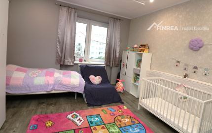 FINREA│Na predaj priestranný 3-izbový byt (85m²)  vo Vrútkach