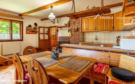 FINREA│Vidiecky dom na veľkorysom pozemku v Zázrivej