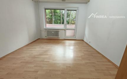 FINREA│Priestranný 4-izbový byt (88m2) s lódžiou – Nemocničná