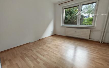 FINREA│Priestranný 4-izbový byt (88m2) s lódžiou – Nemocničná