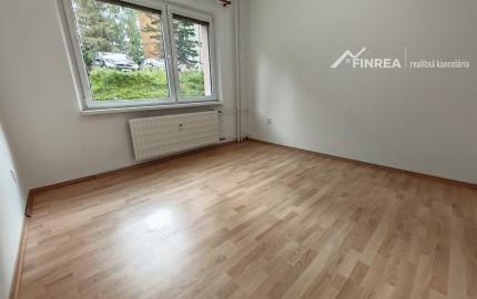 FINREA│Priestranný 4-izbový byt (88m2) s lódžiou – Nemocničná