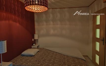 FINREA│3-izbový byt s terasou, predzáhradkou a parkovacím miestom – Lipovec, okres Martin, 111m2