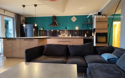 FINREA│3-izbový byt s terasou, predzáhradkou a parkovacím miestom – Lipovec, okres Martin, 111m2