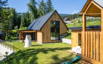 FINREA│PREDAJ Luxusná chata na Kubínskej Holi len 250m od lyžiarskeho strediska