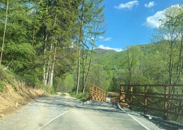 FINREA│Na predaj pozemok 1336 m² s chatou (43 m²) v krásnom prostredí obce Belá pri Žiline