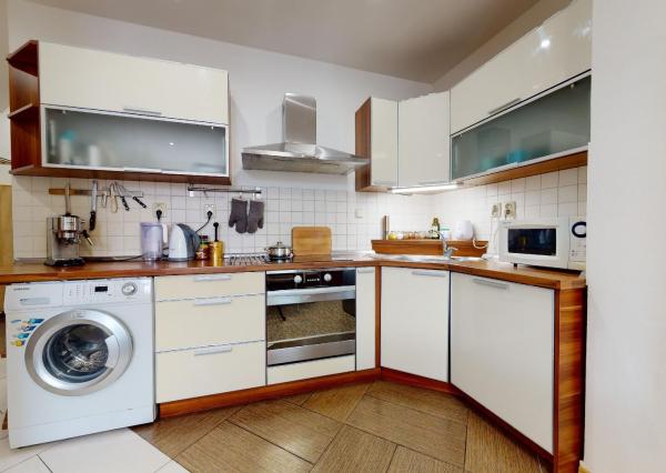 FINREA│3 izbový zariadený byt( 80m2 ) Vrútky-Centrum