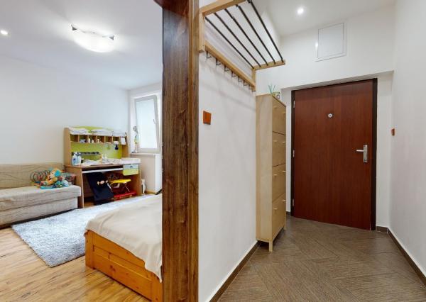 FINREA│3 izbový zariadený byt( 80m2 ) Vrútky-Centrum