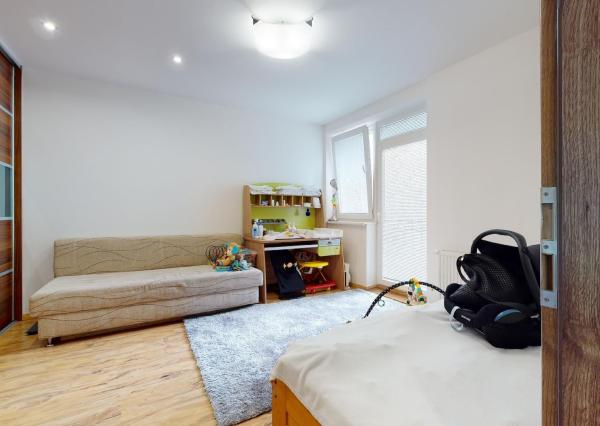 FINREA│3 izbový zariadený byt( 80m2 ) Vrútky-Centrum