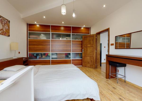 FINREA│3 izbový zariadený byt( 80m2 ) Vrútky-Centrum