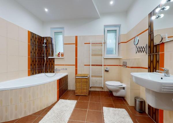 FINREA│3 izbový zariadený byt( 80m2 ) Vrútky-Centrum