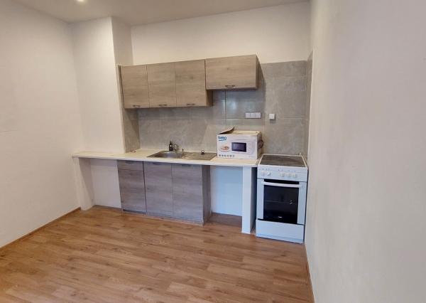 FINREA│Prenájom 2 izbového bytu vhodného aj na kancelárske účely, Martin centrum, 85m2