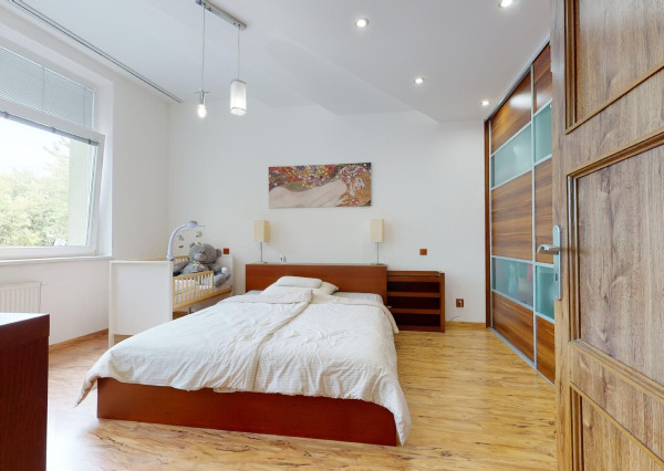 FINREA│3 izbový zariadený byt (79,5m2) Vrútky-Centrum