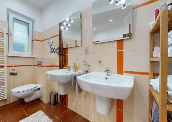 FINREA│3 izbový zariadený byt (79,5m2) Vrútky-Centrum