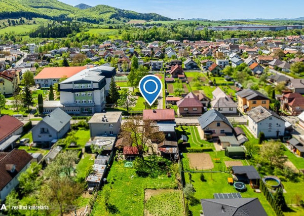 FINREA│Priestranný 7 izbový rodinný dom s 640m2 pozemkom – Strečno