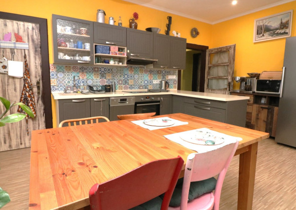 FINREA│Na predaj priestranný 3-izbový byt (85m²)  vo Vrútkach