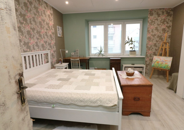 FINREA│Na predaj priestranný 3-izbový byt (85m²)  vo Vrútkach