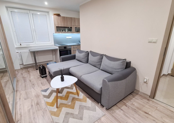 FINREA | Zariadená garsónka s internetom v skvelej lokalite - Bysterec