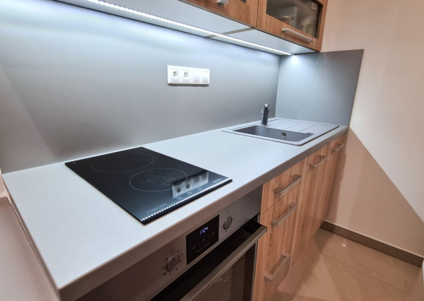 FINREA | Zariadená garsónka s internetom v skvelej lokalite - Bysterec