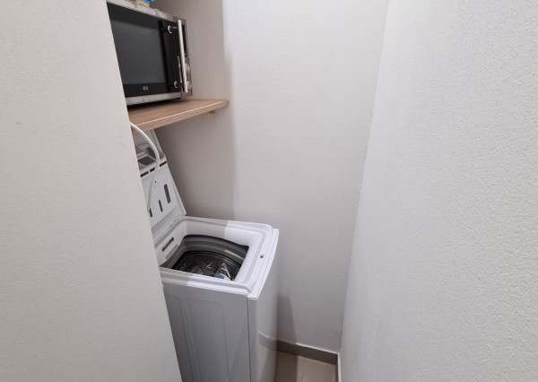 FINREA | Zariadená garsónka s internetom v skvelej lokalite - Bysterec