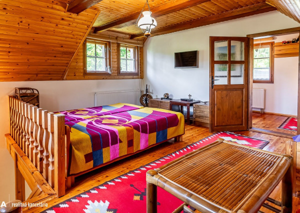 FINREA│Vidiecky dom na veľkorysom pozemku v Zázrivej