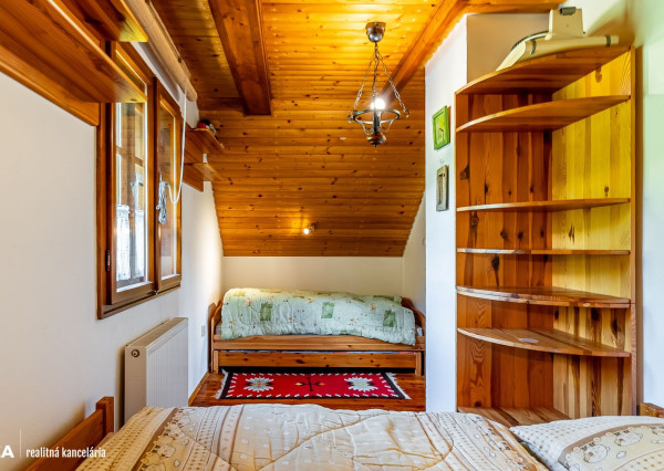 FINREA│Vidiecky dom na veľkorysom pozemku v Zázrivej