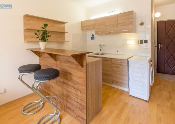 FINREA│Garsónka v tichej lokalite blízko centra - Matúškova