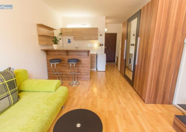 FINREA│Garsónka v tichej lokalite blízko centra - Matúškova