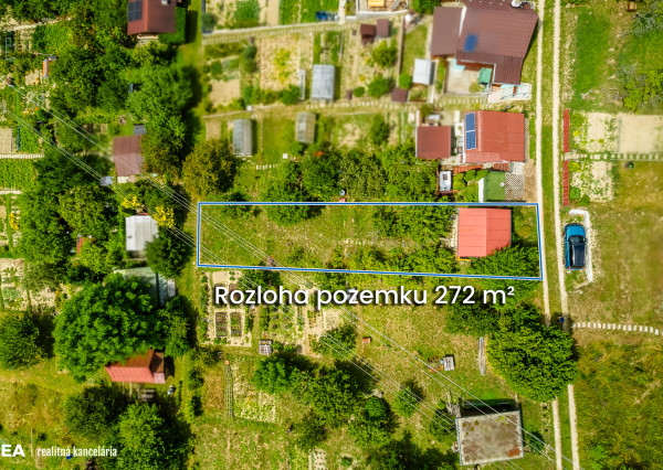 FINREA│Záhradka s útulnou chatkou ZO LIESKOVEC