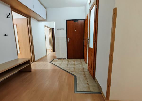 FINREA│Priestranný 4-izbový byt (88m2) s lódžiou – Nemocničná