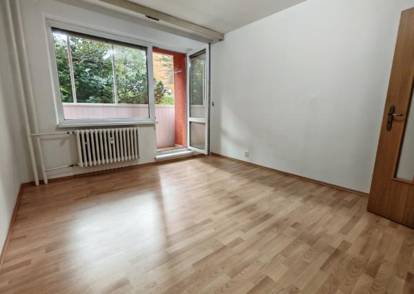 FINREA│Priestranný 4-izbový byt (88m2) s lódžiou – Nemocničná