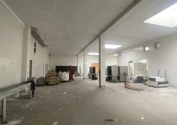 FINREA│ Prenájom skladovej haly – 1 320 m² Vrútky