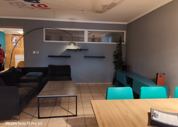 FINREA│3-izbový byt s terasou, predzáhradkou a parkovacím miestom – Lipovec, okres Martin, 111m2