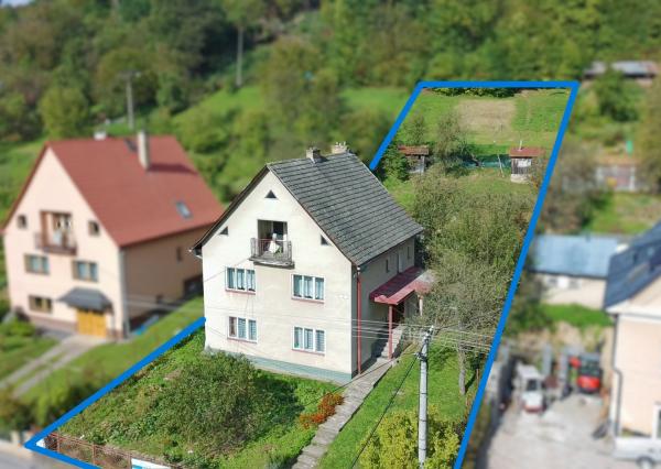 FINREA│Predaj rodinný dom na pozemku 1602 m² - Pov. Bystrica