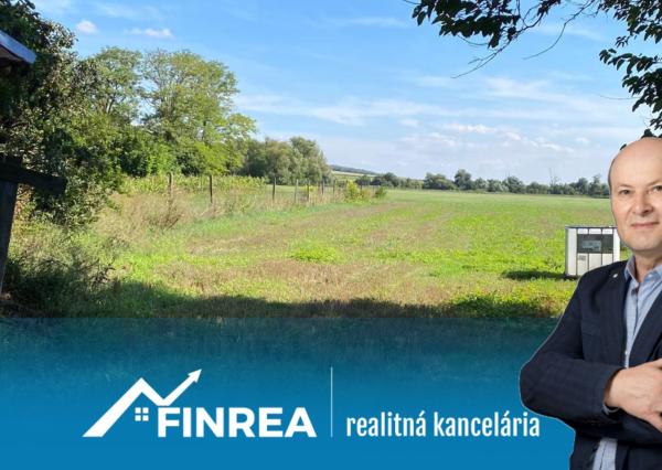 FINREA│Atraktívny pozemok 1356 m² v Malom Záluží