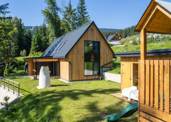 FINREA│PREDAJ Luxusná chata na Kubínskej Holi len 250m od lyžiarskeho strediska