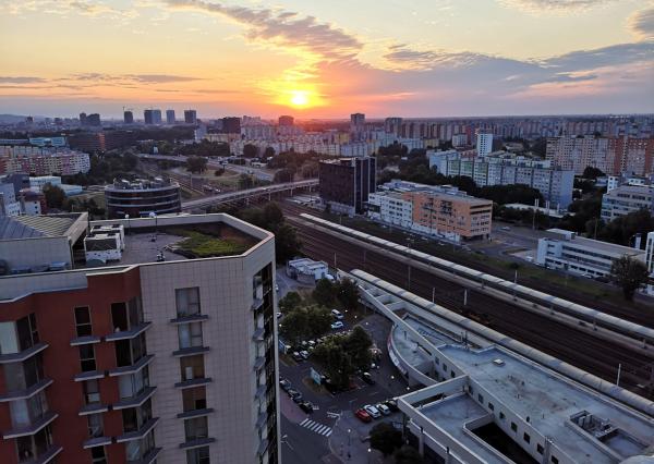 FINREA│Priestranný a slnečný 2-izbový apartmánový byt, 90 m², Bratislava - Petržalka