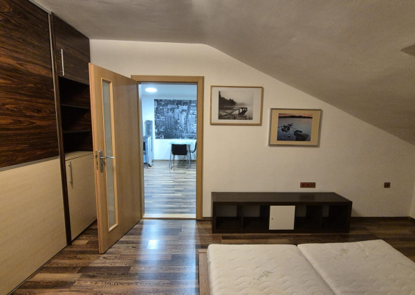 FINREA│3 izbový byt po kompletnej rekonštrukcii (80m2) Vrútky-Centrum