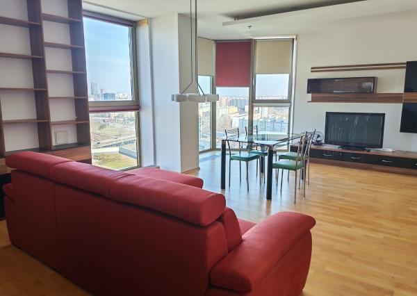 FINREA│Priestranný a slnečný 2-izbový apartmánový byt, 90 m², Bratislava - Petržalka