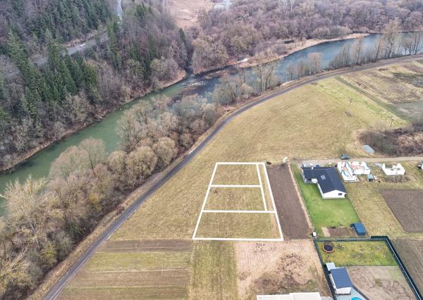 FINREA│Pozemky Medzibrodie n. Oravou 315 m2 - 517 m2