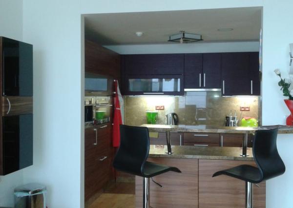 FINREA│Priestranný a slnečný 2-izbový apartmánový byt, 90 m², Bratislava - Petržalka